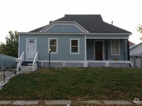 Building Photo - 829 Sherman St