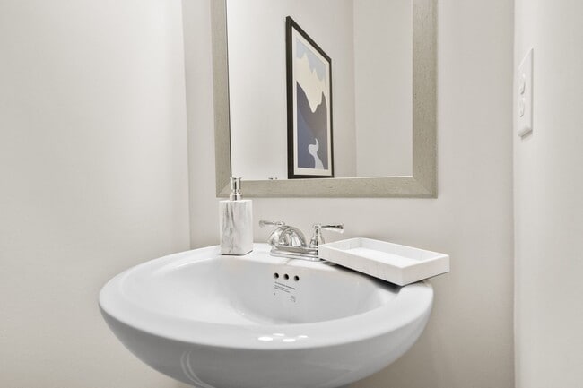 Building Photo - BRAND NEW 4 Bedroom/2.5 Bathroom Townhome in Conyers!