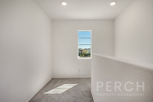 Building Photo - 30540 Altima Ct