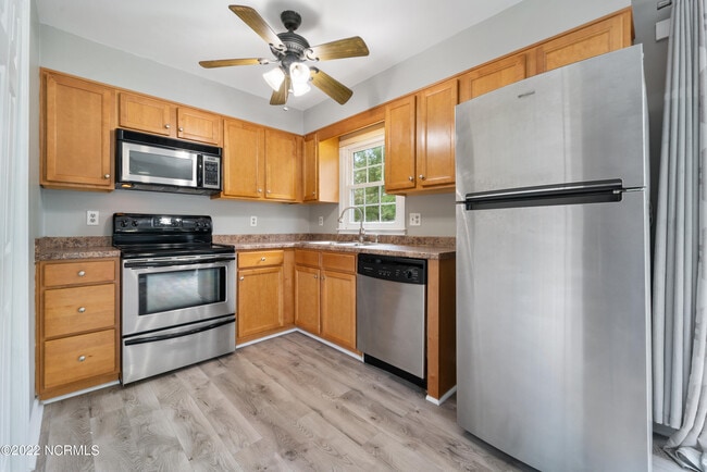 Building Photo - 206 Lorraine Ct