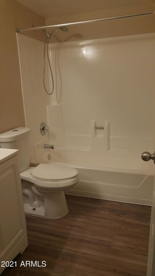 Building Photo - 2808 E Le Marche Ave