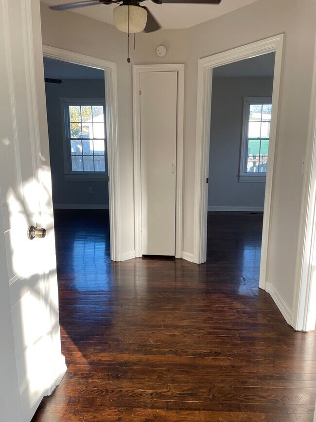 Building Photo - 5 Points Bungalow