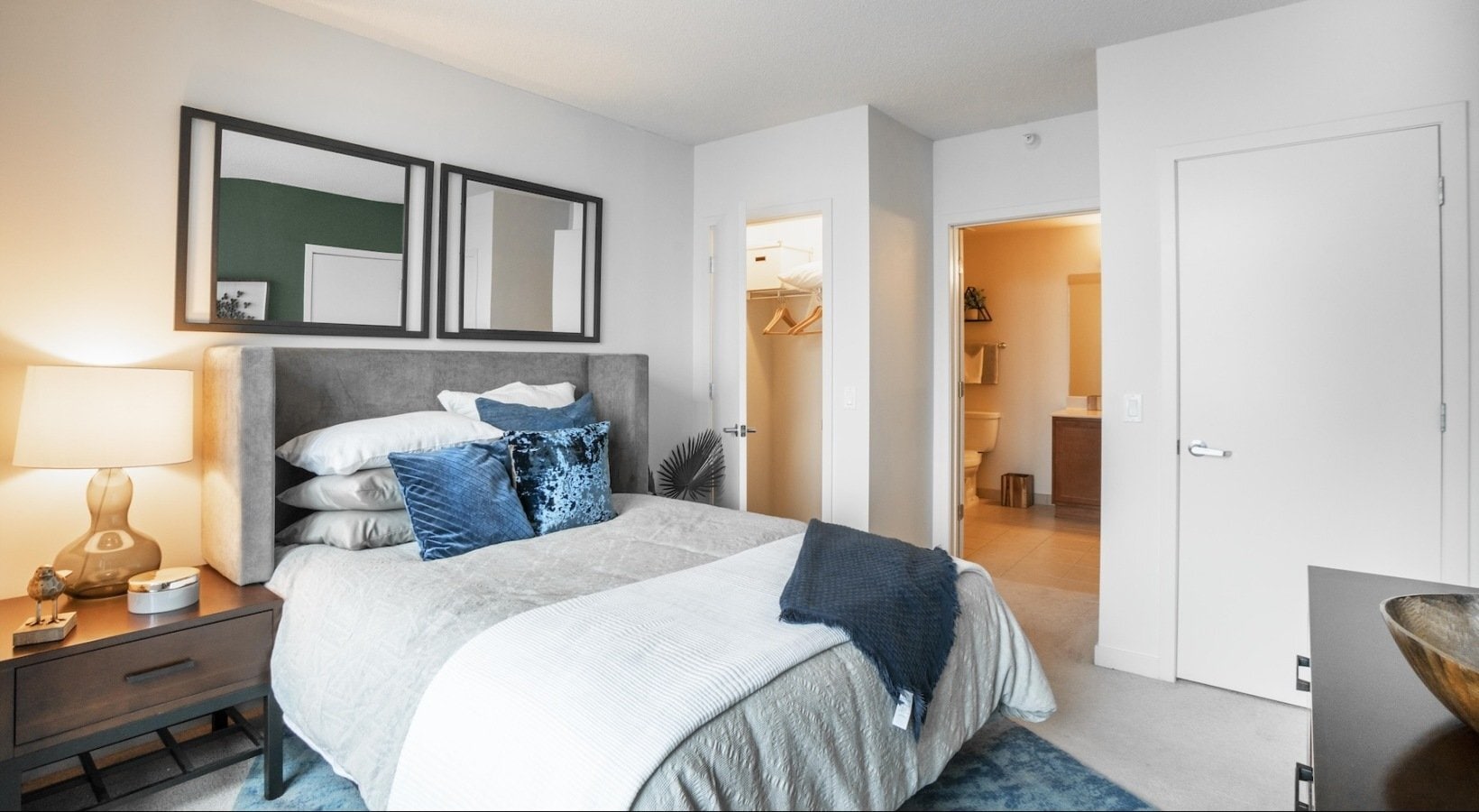 Building Photo - 659 W Kinzie St