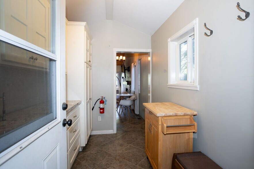 Building Photo - 24933 Faulhorn Dr