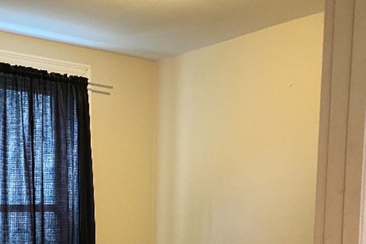 Building Photo - 341 W 3rd St