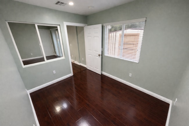 Building Photo - North Hollywood 4BR/3BA Home with Gated Entry and Private Yard