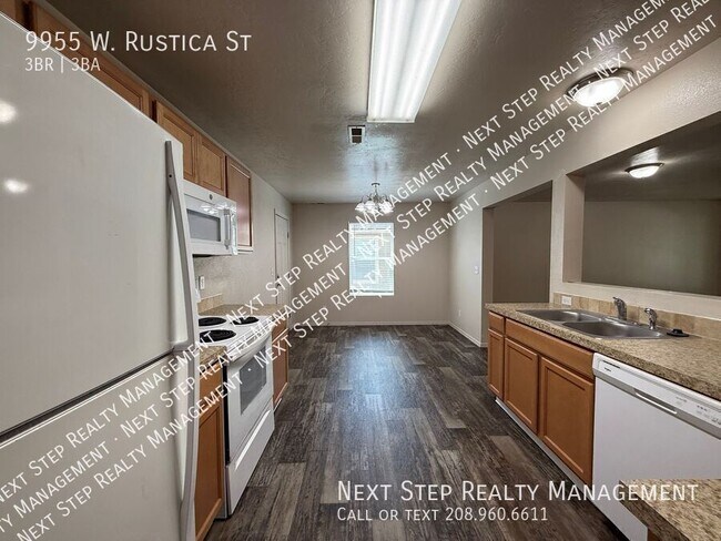 Building Photo - 9955 W Rustica St