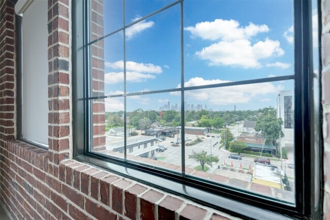 Building Photo - 1111 Studewood St