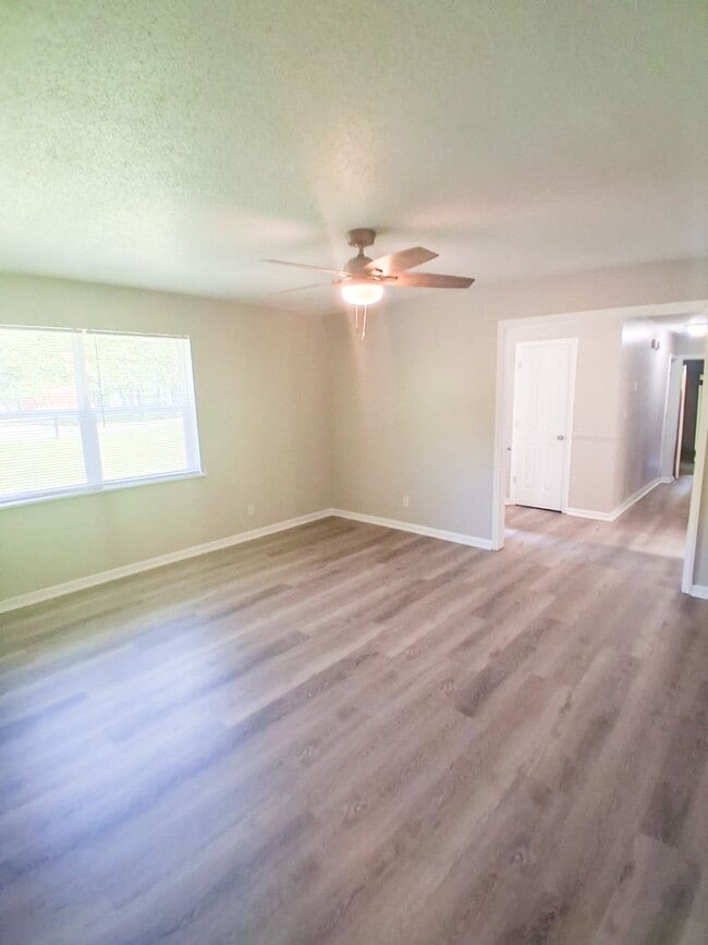 Building Photo - Completely Remodeled 4-Bedroom 2-Bath home...