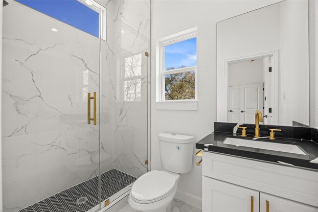 Building Photo - 5110 Westover St