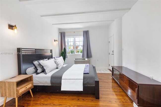 Building Photo - 439 15th St