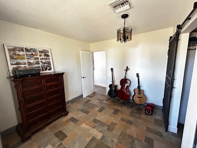 Building Photo - 1301 SE Sandpiper Ln