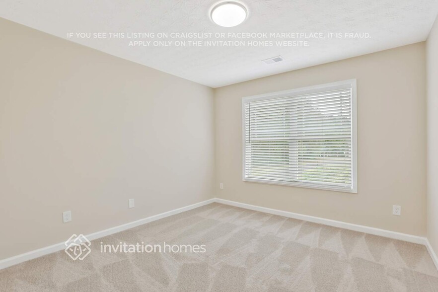 Building Photo - 110 Parkway Dr