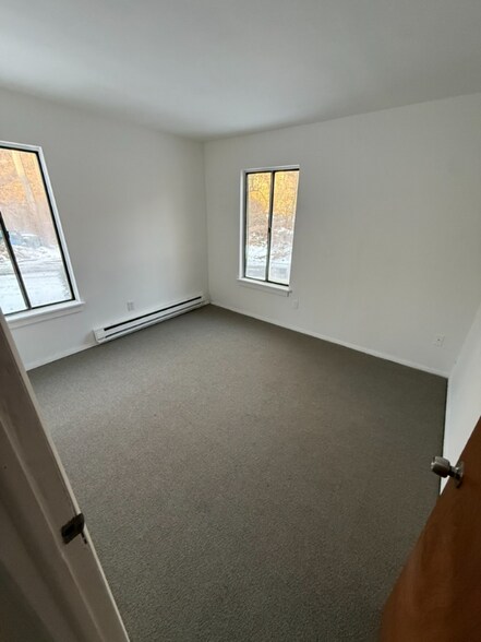 Building Photo - 67 Dallas Terrace