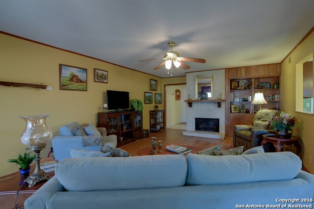 Building Photo - 4950 Elmhurst Ln