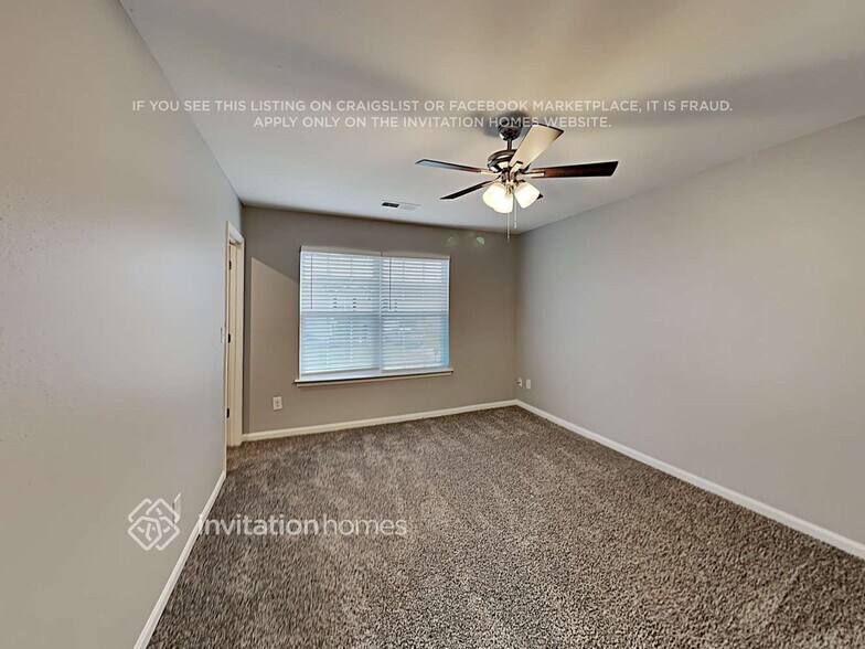 Building Photo - 315 Hunslet Cir