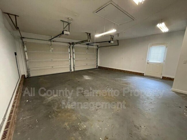 Building Photo - 110 Smithfield Ave