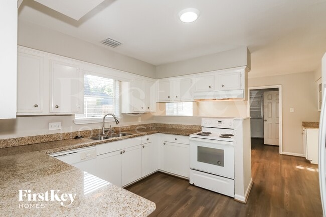 Building Photo - 10530 Jaycreek Dr