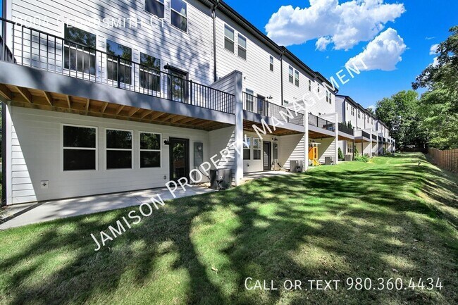 Building Photo - 8004 Cedarsmith Ct