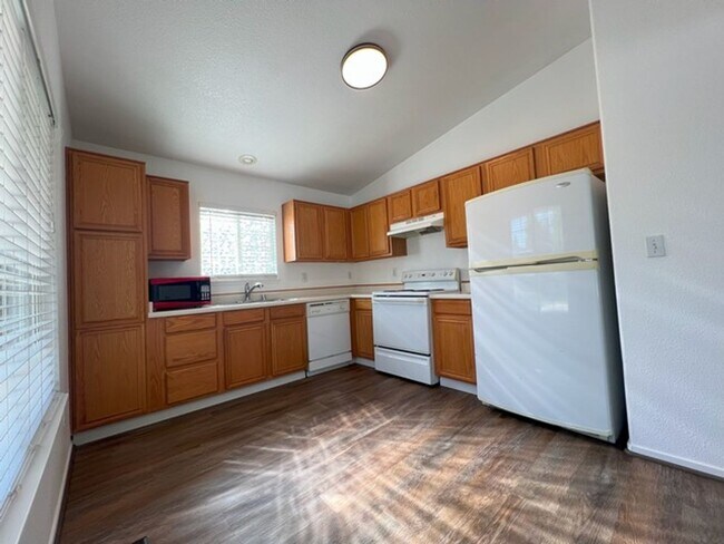 Building Photo - 17784 Georgetown Dr