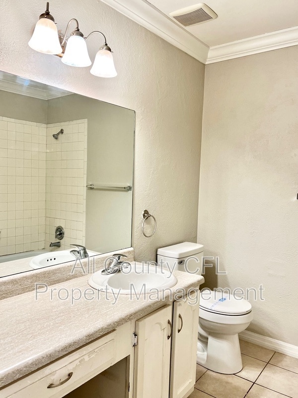 Building Photo - 4371 Aqua Vista Dr