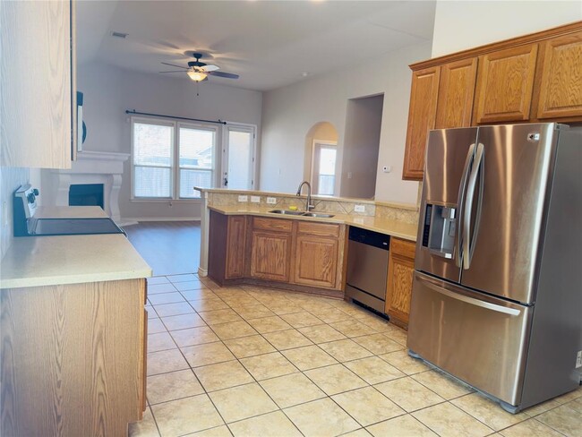 Building Photo - 3932 Links Ln