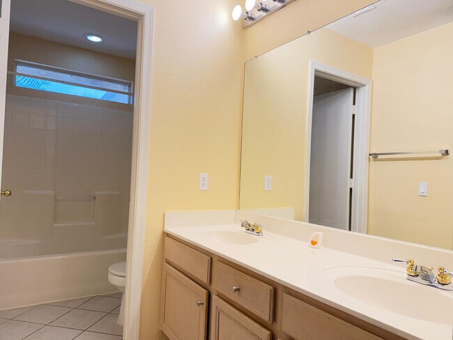 Building Photo - 7283 W Tina Ln