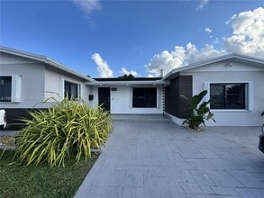 Building Photo - 10394 Fairway Heights Blvd