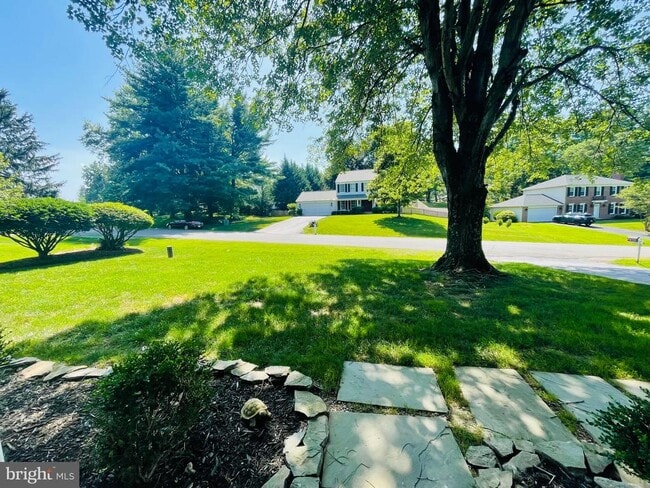 Building Photo - 1129 Edward Dr