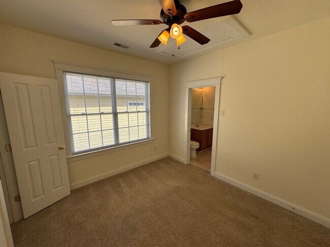 Building Photo - 13743 Carleen Way Dr