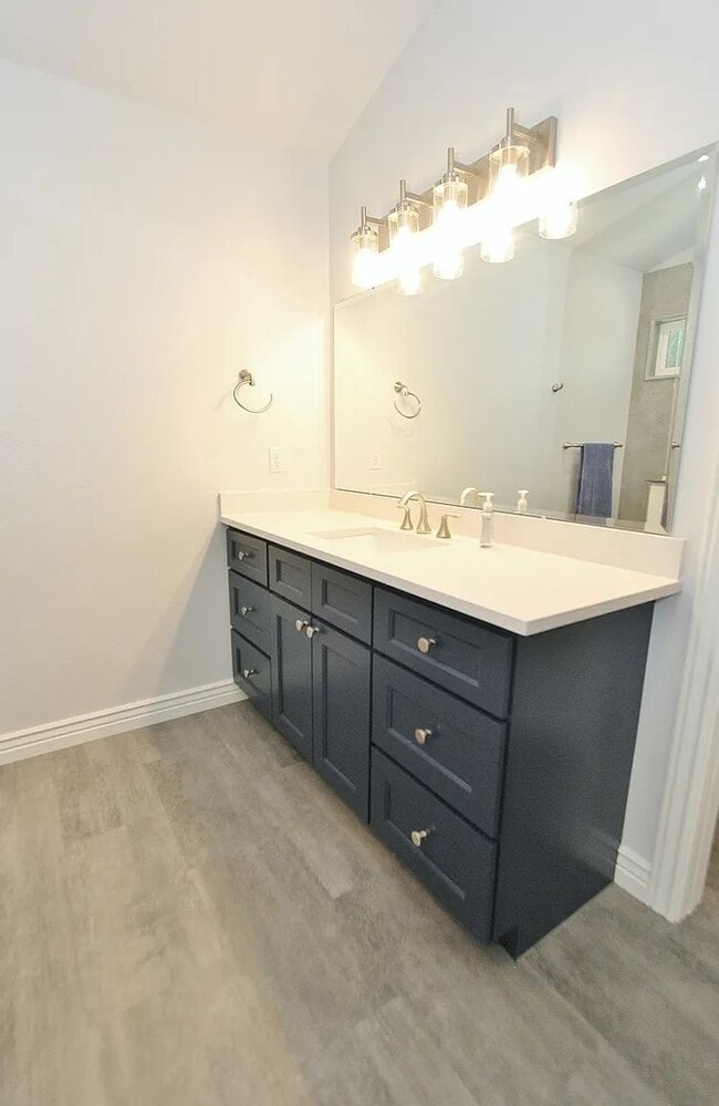 Building Photo - Charming Single-Level Home in Southeast Bo...