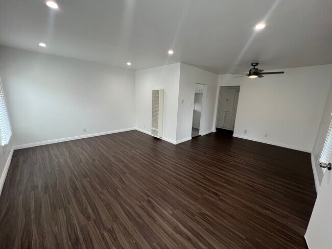 Building Photo - 3738 Carmona Ave