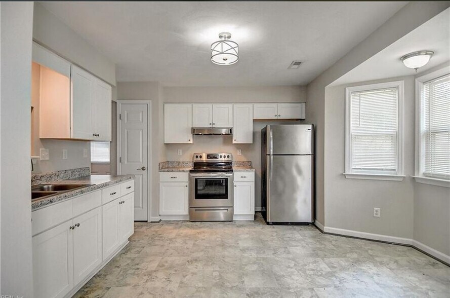 Building Photo - 1106 Eaglewood Dr