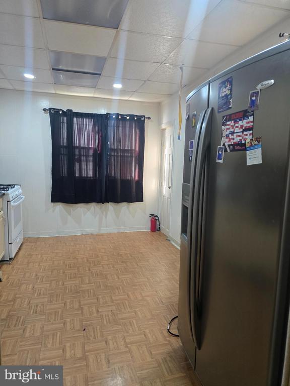 Building Photo - 6254 Brous Ave