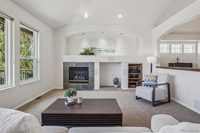 Building Photo - 6333 S Sicily Way