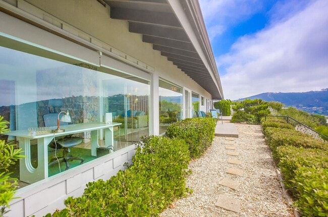 Building Photo - Modern Ocean View Home in La Jolla 4 Bed, 3 Bath
