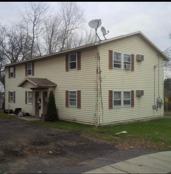 Primary Photo - 301 N Midler Ave