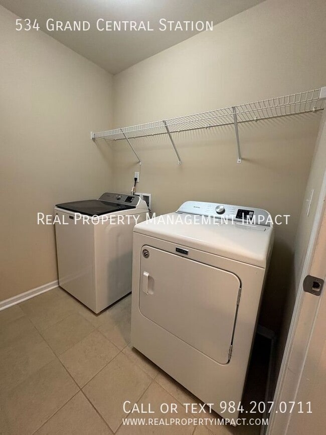 Building Photo - 534 Grand Central Sta