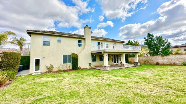 Building Photo - Stunning Two-Story Home in the Desirable a...