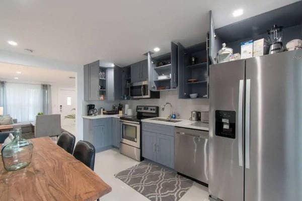 Building Photo - 4368 SW 49th Ct