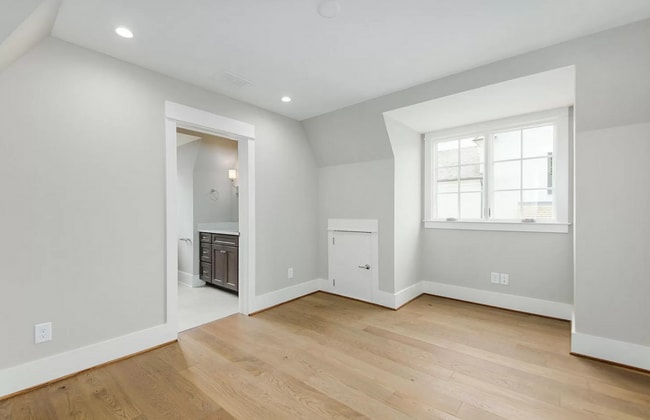 Building Photo - Greenville - 2Bd/2Ba, 995 SF