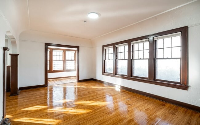 Building Photo - 2548 N 38th St