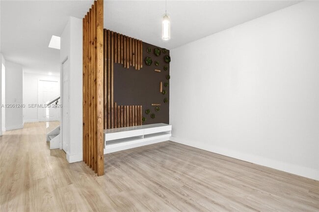 Building Photo - 3430 W 106th Terrace