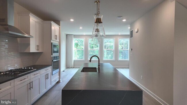 Building Photo - 12853 Milling Stone Terrace