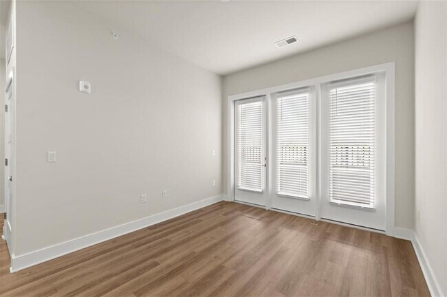 Building Photo - 2648 Sandy Plains Rd