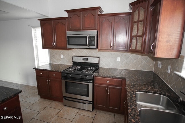 Building Photo - 14604 Spanish Point Dr