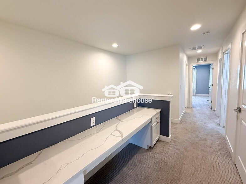 Building Photo - 780 Stonebridge Dr