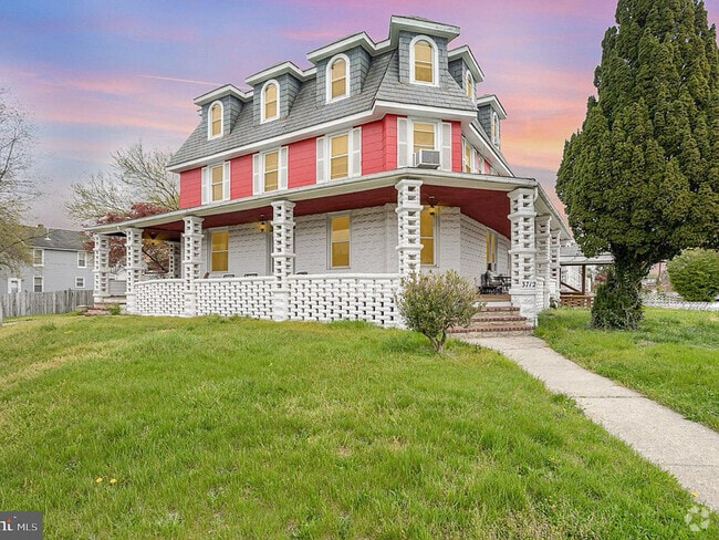 Building Photo - 3712 Parkside Dr