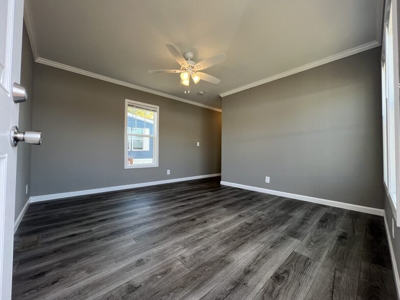 Building Photo - 133 W Sourwood Dr