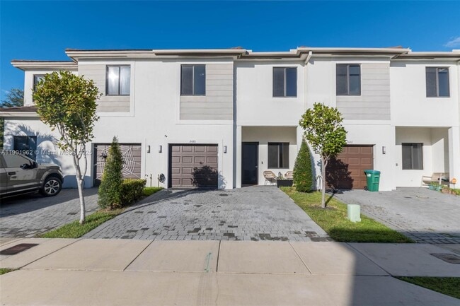 Primary Photo - 2430 SW 145th Pl